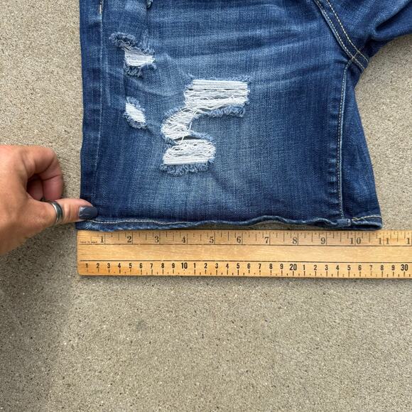 BKE Stella Distressed Stretch Blue Jean Shorts Size 27 ABK1930 - Picture 9 of 9
